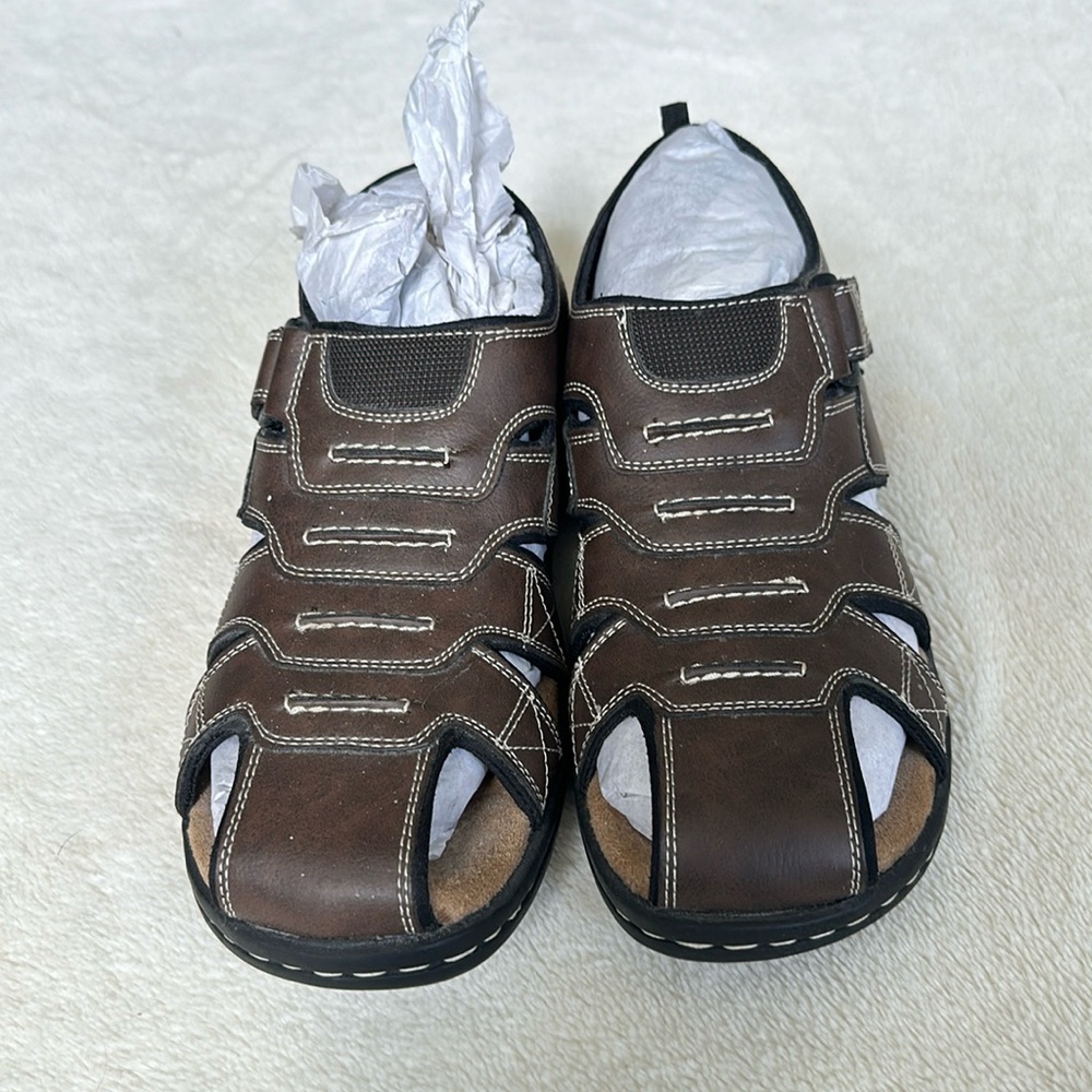 Men’s docker, memory foam sandals new never worn but the wrong size for a gift.